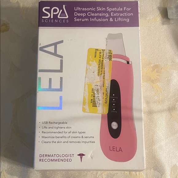 LELA Pink Ultrasonic Skin Care Device - Picture 6 of 7
